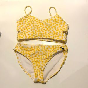 little Girls white Abercrombie v cross neck bikini with yellow flowers